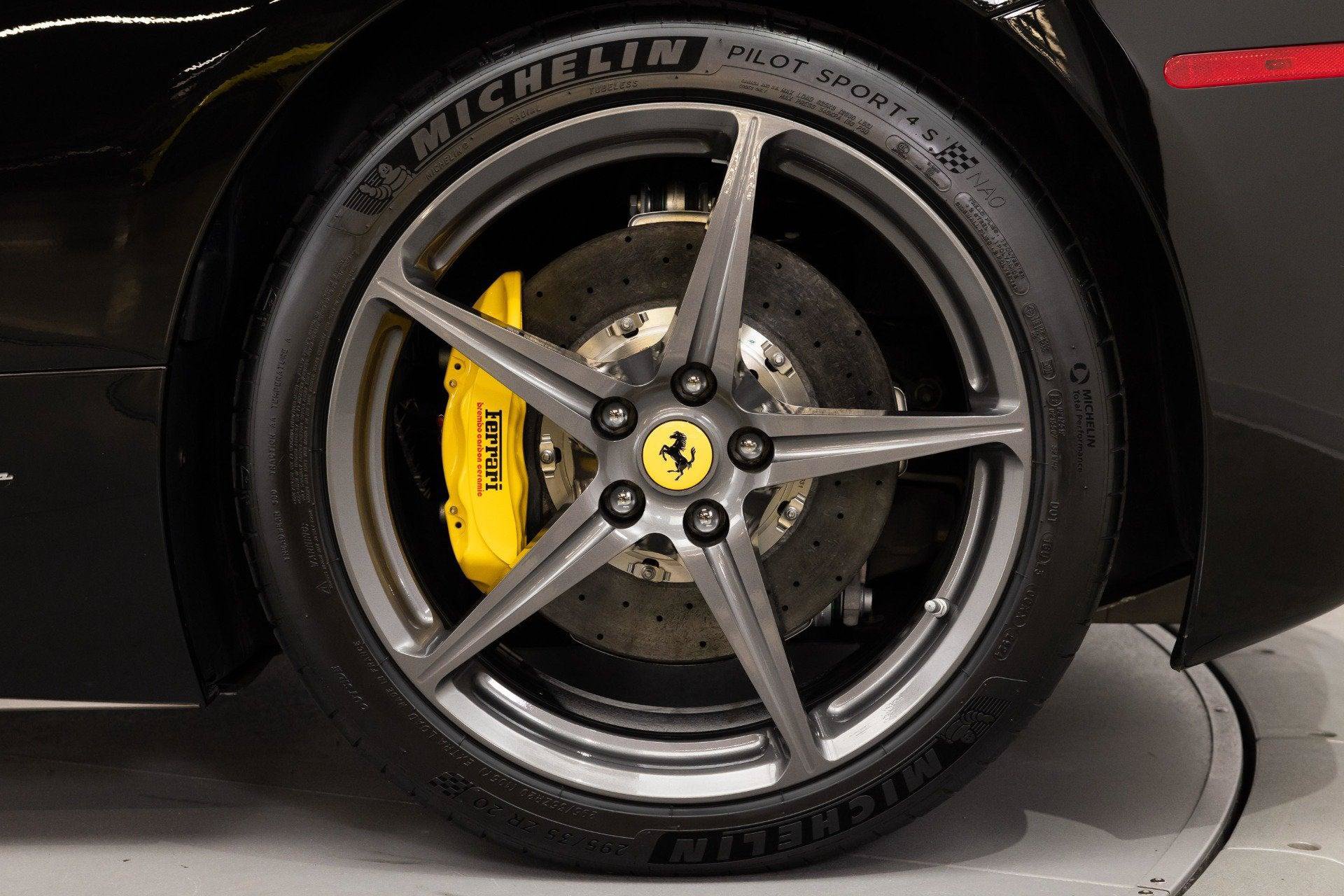 Certified 2015 Ferrari 458 Italia Coupe RWD image 14