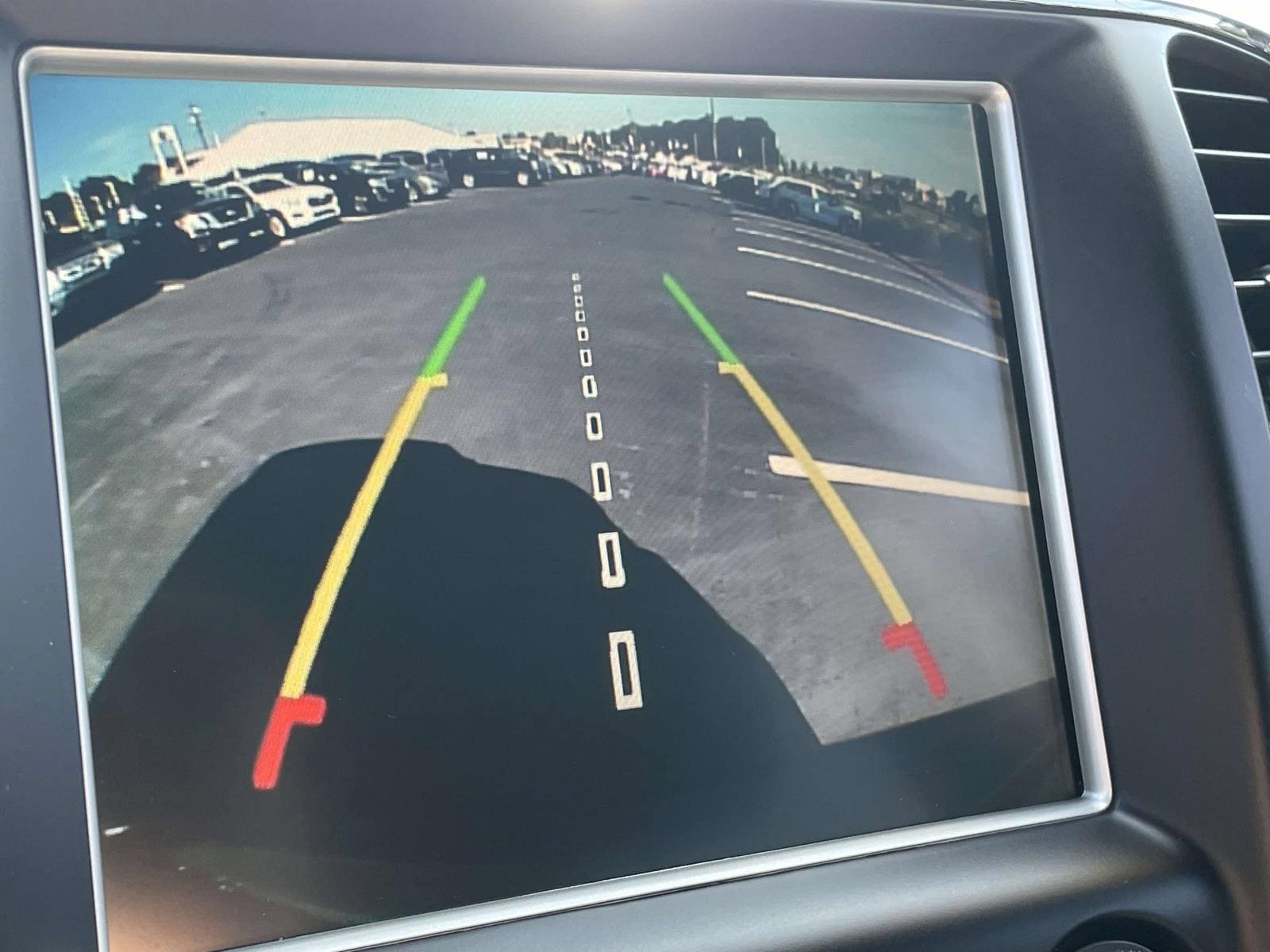 Used 2015 Jeep Grand Cherokee High Altitude RWD image 27