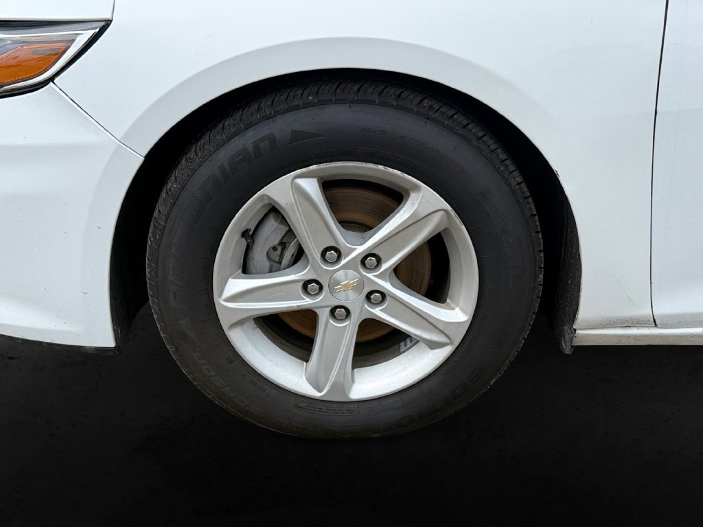 Used 2022 Chevrolet Malibu LT FWD image 12