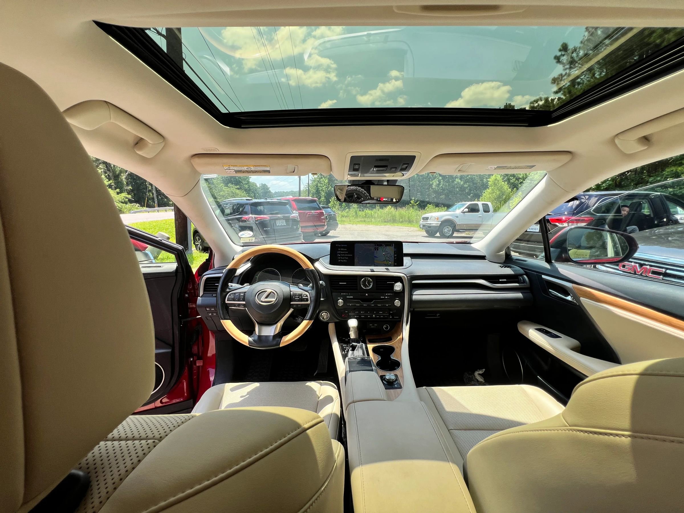 Used 2021 Lexus RX 350L FWD w/ Premium Package image 5