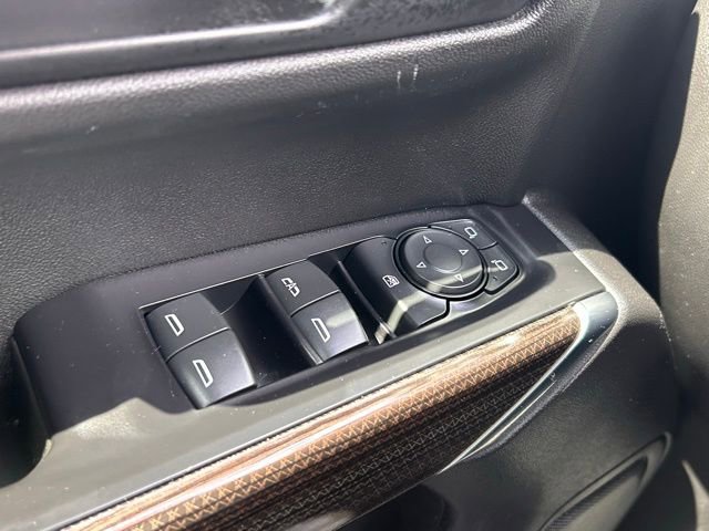 Used 2020 Chevrolet Silverado 1500 RST w/ Texas Edition RWD image 17