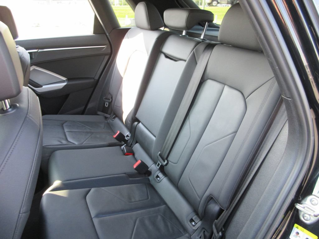 Used 2021 Audi Q3 2.0T Premium AWD/4WD image 20