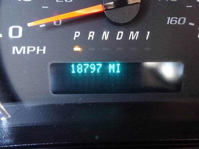 Used 2024 Chevrolet Express 2500 w/ Driver Convenience Package RWD image 22