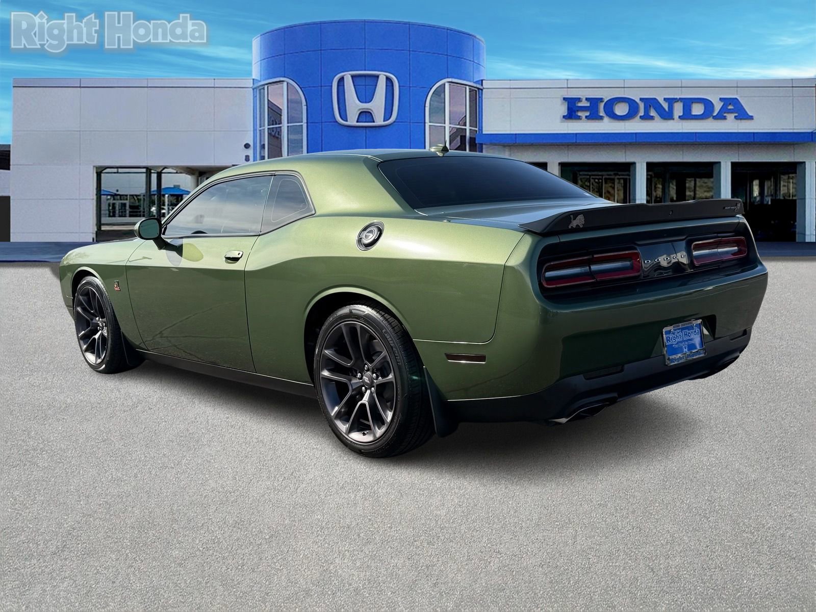 Used 2022 Dodge Challenger R/T Scat Pack w/ Driver Convenience Group image 4