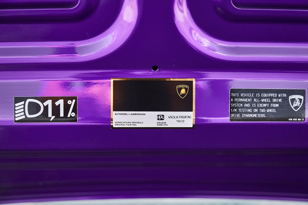 Used 2024 Lamborghini Huracan EVO image 22