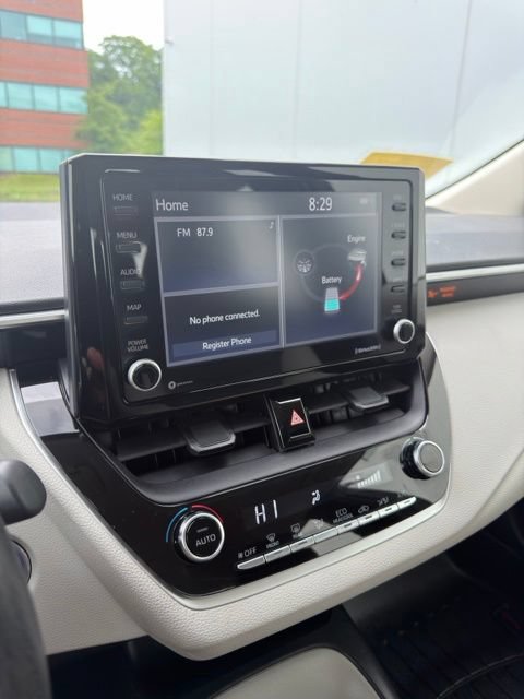 Used 2022 Toyota Corolla LE FWD image 15