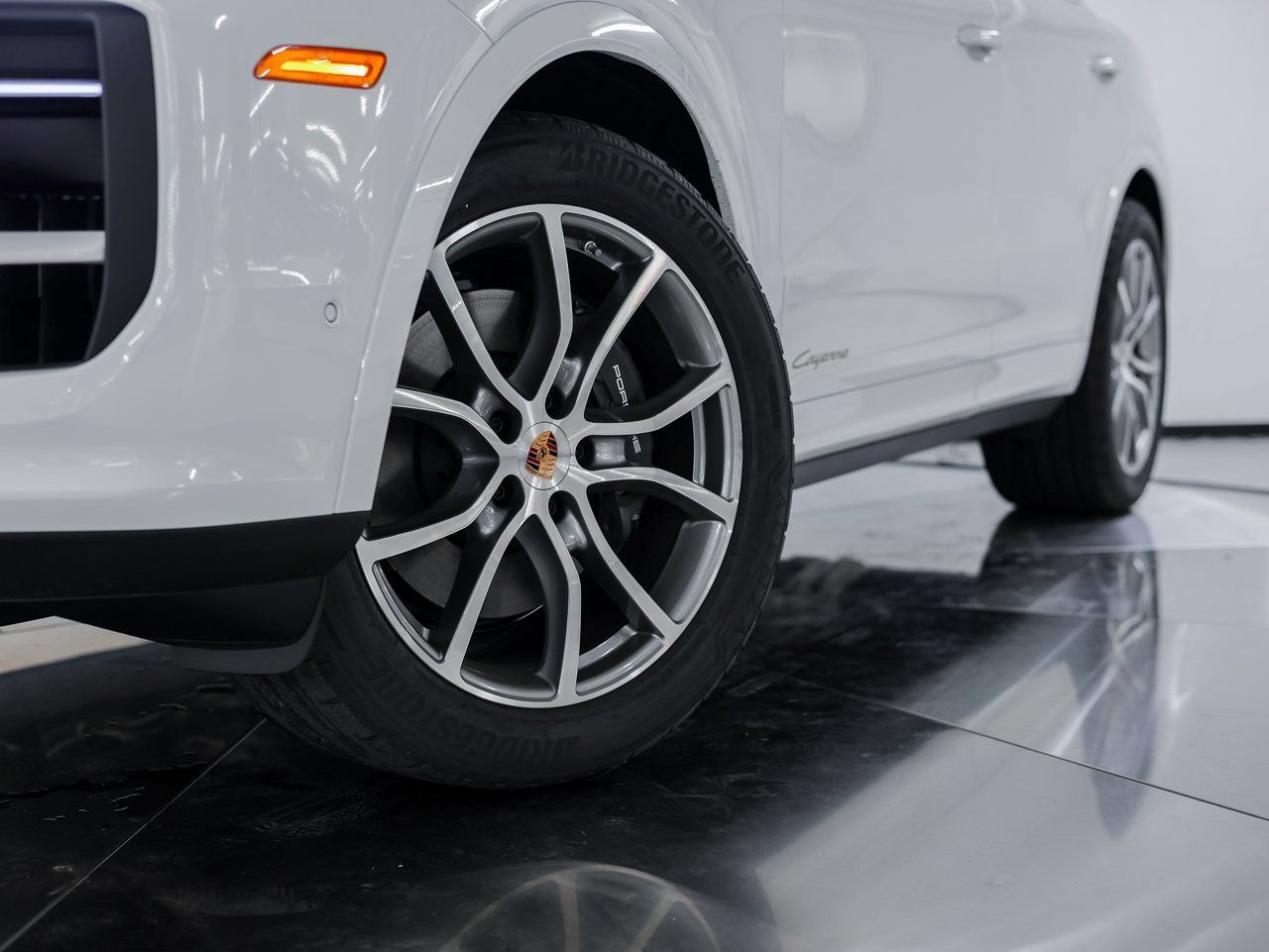 Certified 2026 Porsche Cayenne AWD/4WD image 11