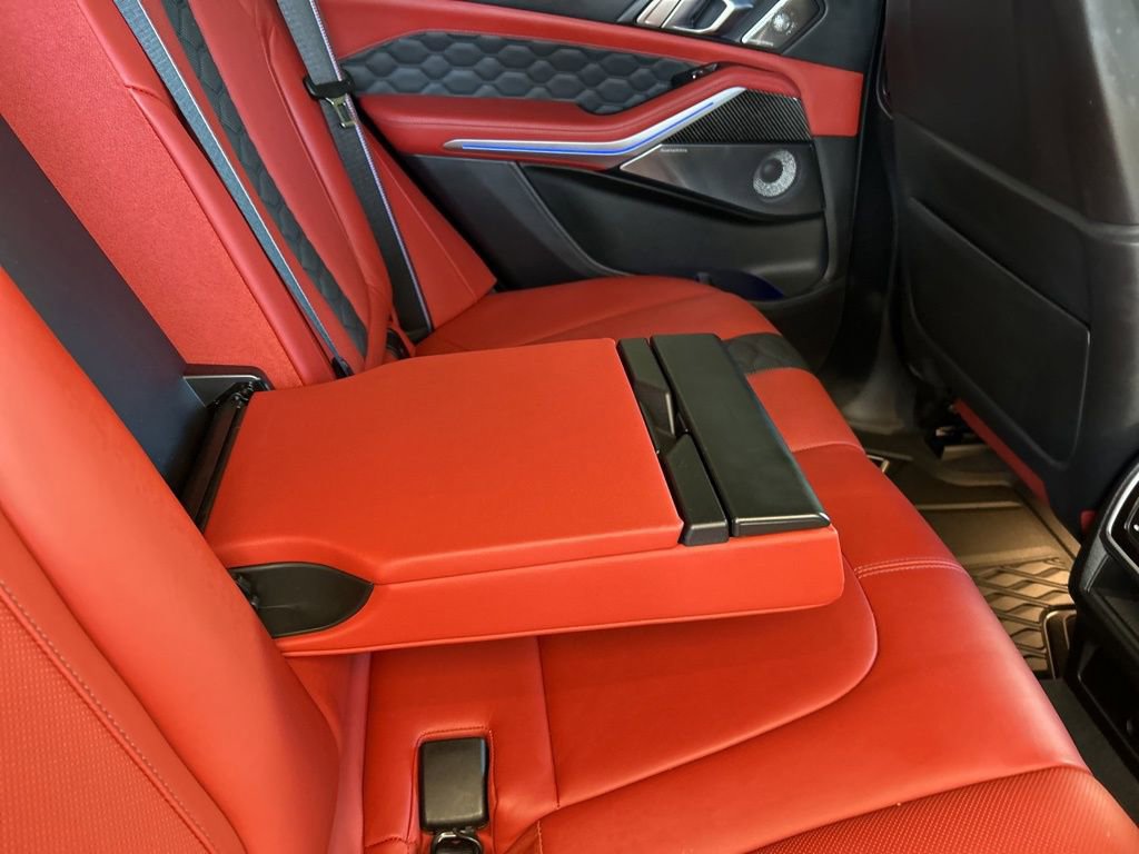 Used 2020 BMW X5 M Competition w/ Executive Package image 32