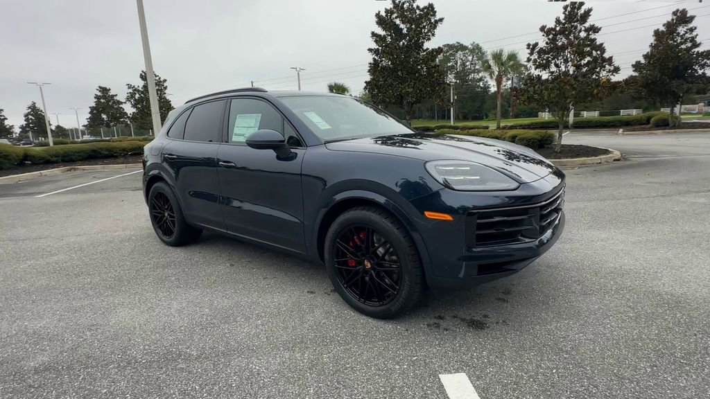 New 2026 Porsche Cayenne S image 2