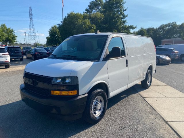 Used 2019 Chevrolet Express 2500 RWD image 1