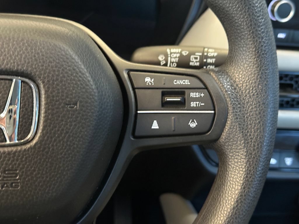 Used 2023 Honda HR-V LX image 12