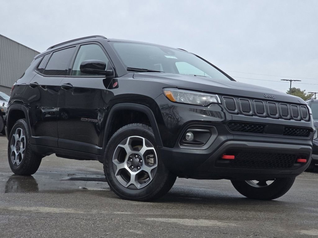 Used 2022 Jeep Compass Trailhawk image 1