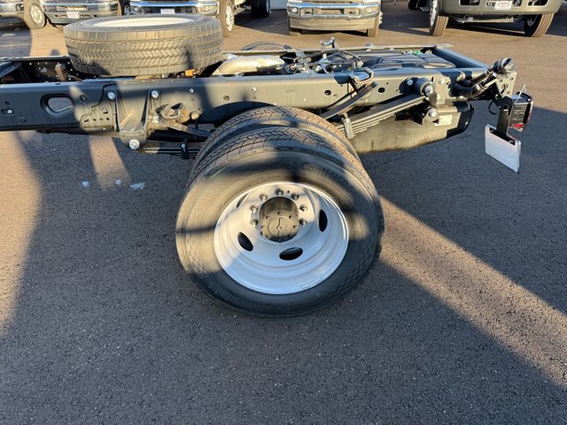 New 2026 Ford F550 2WD Regular Cab Super Duty image 15