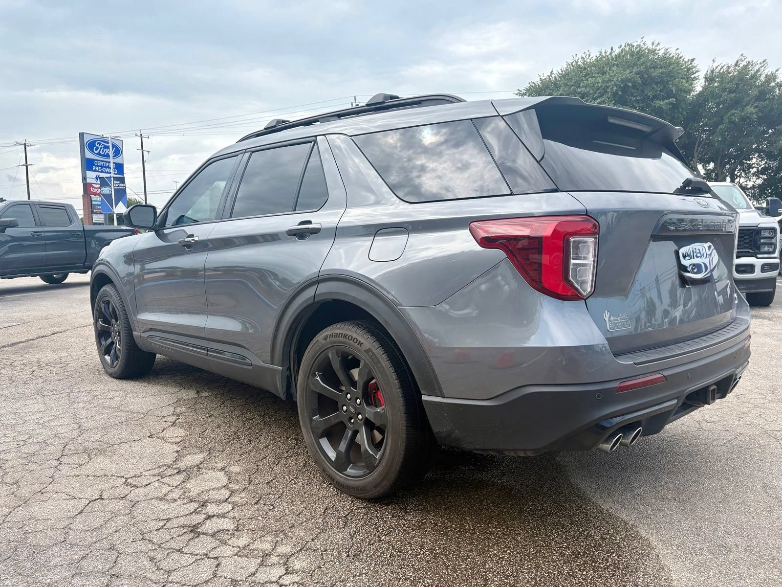 Used 2022 Ford Explorer ST w/ ST High-Performance Pack AWD/4WD image 5