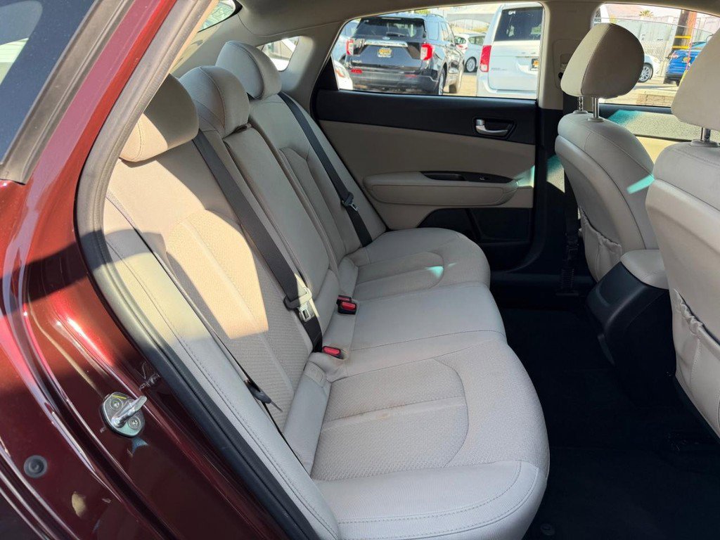 Used 2018 Kia Optima LX image 35