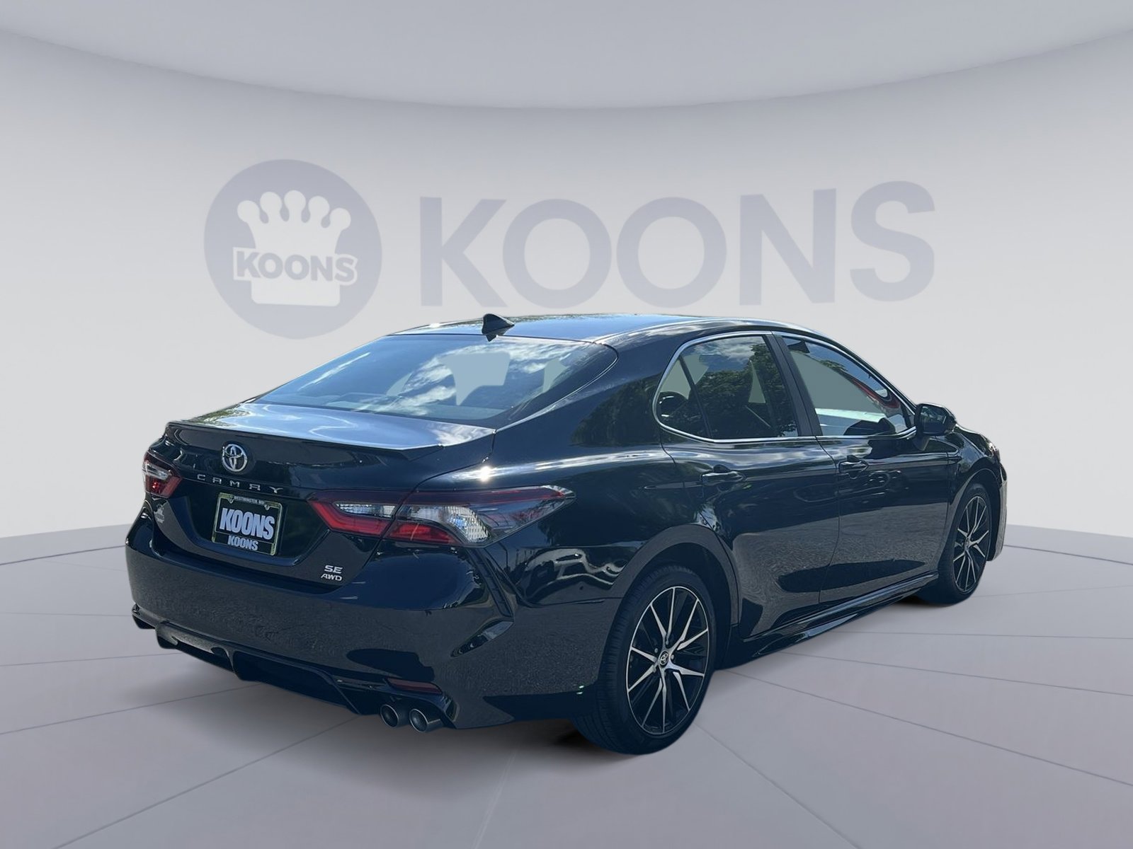 Used 2024 Toyota Camry SE AWD/4WD image 16