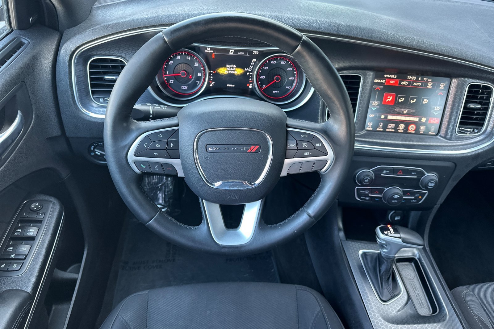 Used 2016 Dodge Charger SXT RWD image 14