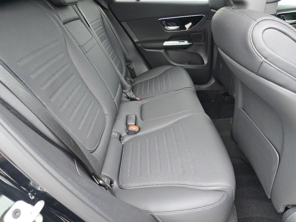 Used 2026 Mercedes-Benz GLC 300 4MATIC image 20