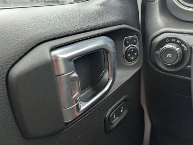 Used 2022 Jeep Wrangler Sport S image 22