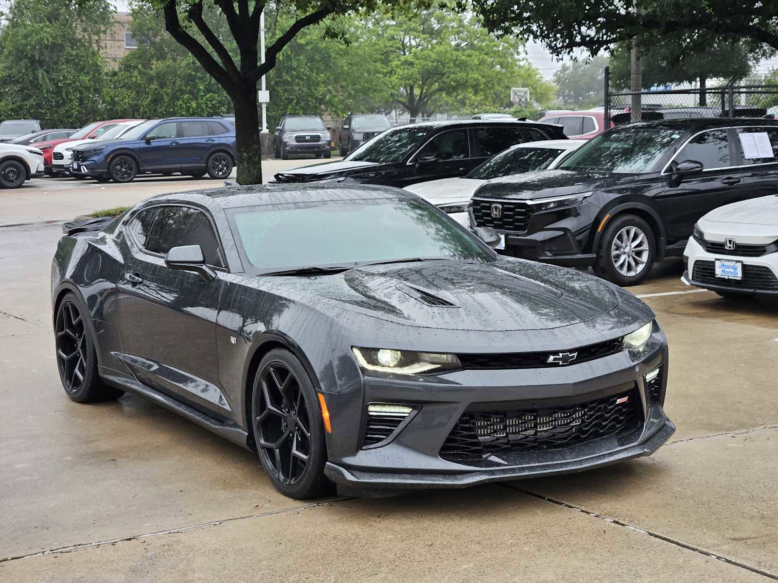 Used 2017 Chevrolet Camaro SS RWD image 3