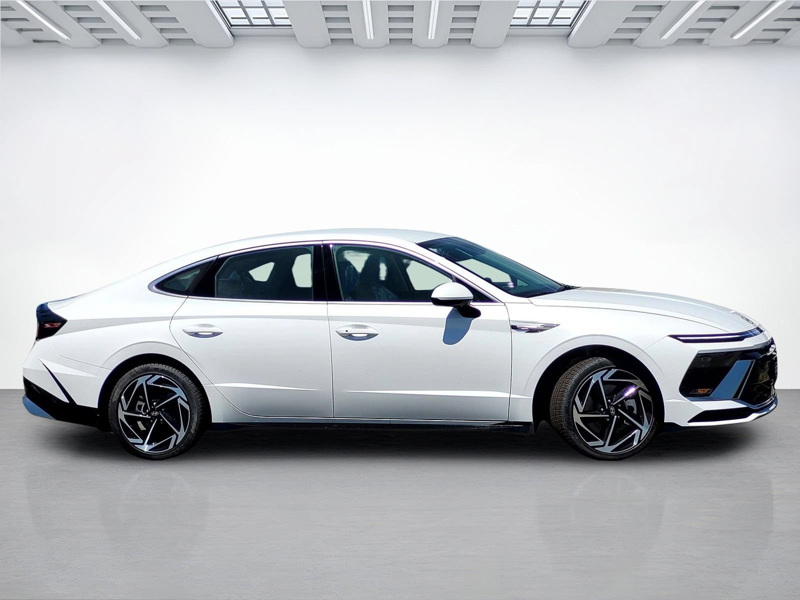 New 2026 Hyundai Sonata SEL FWD image 3