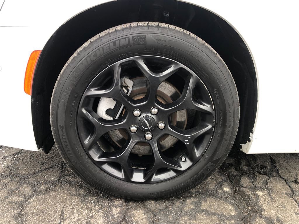 Used 2023 Chrysler 300 Touring L w/ Popular Equipment Group image 13