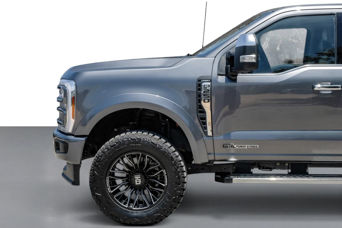 Used 2025 Ford F250 Lariat w/ Chrome Package AWD/4WD image 11