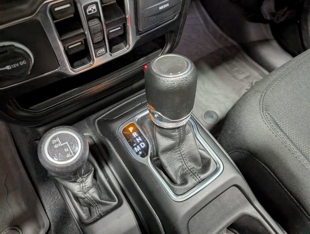 Used 2023 Jeep Wrangler Unlimited Sport w/ Sun And Sound Package AWD/4WD image 22