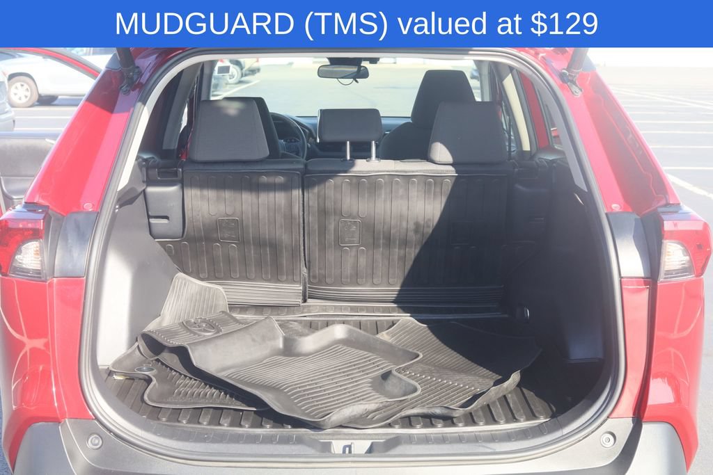 Used 2022 Toyota RAV4 XLE w/ Convenience Package AWD/4WD image 11