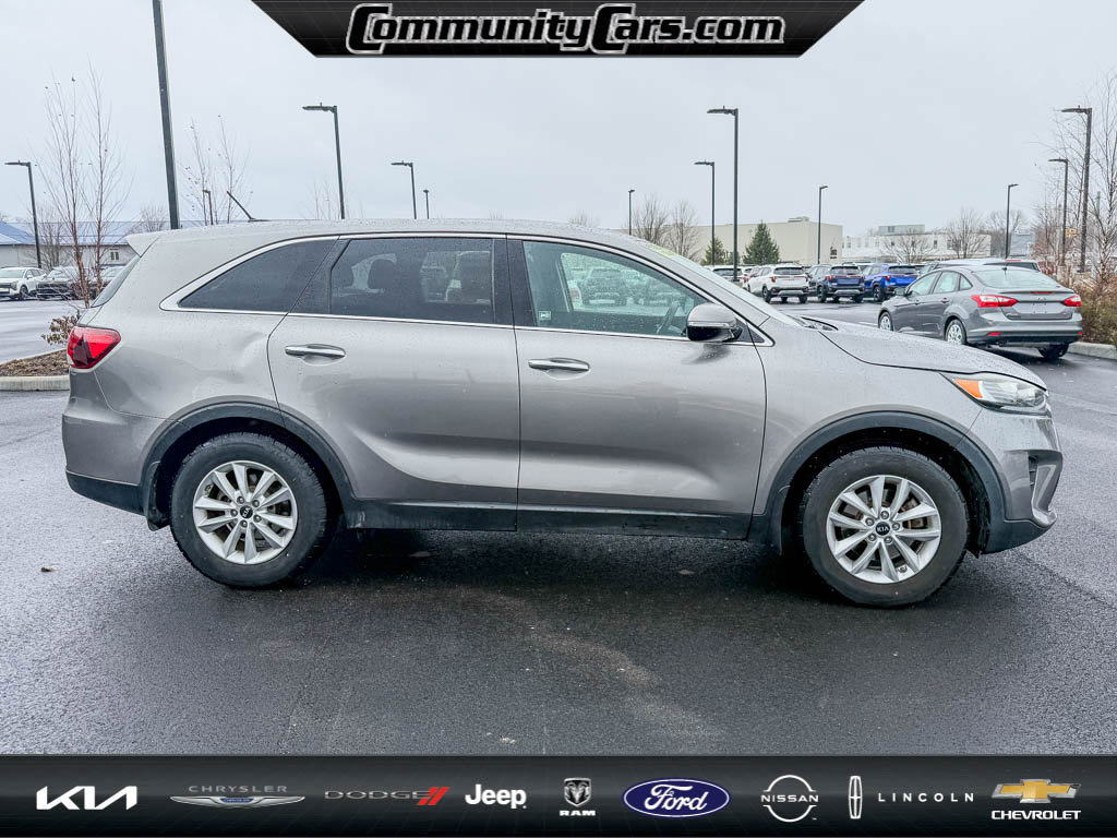 Used 2019 Kia Sorento LX image 8