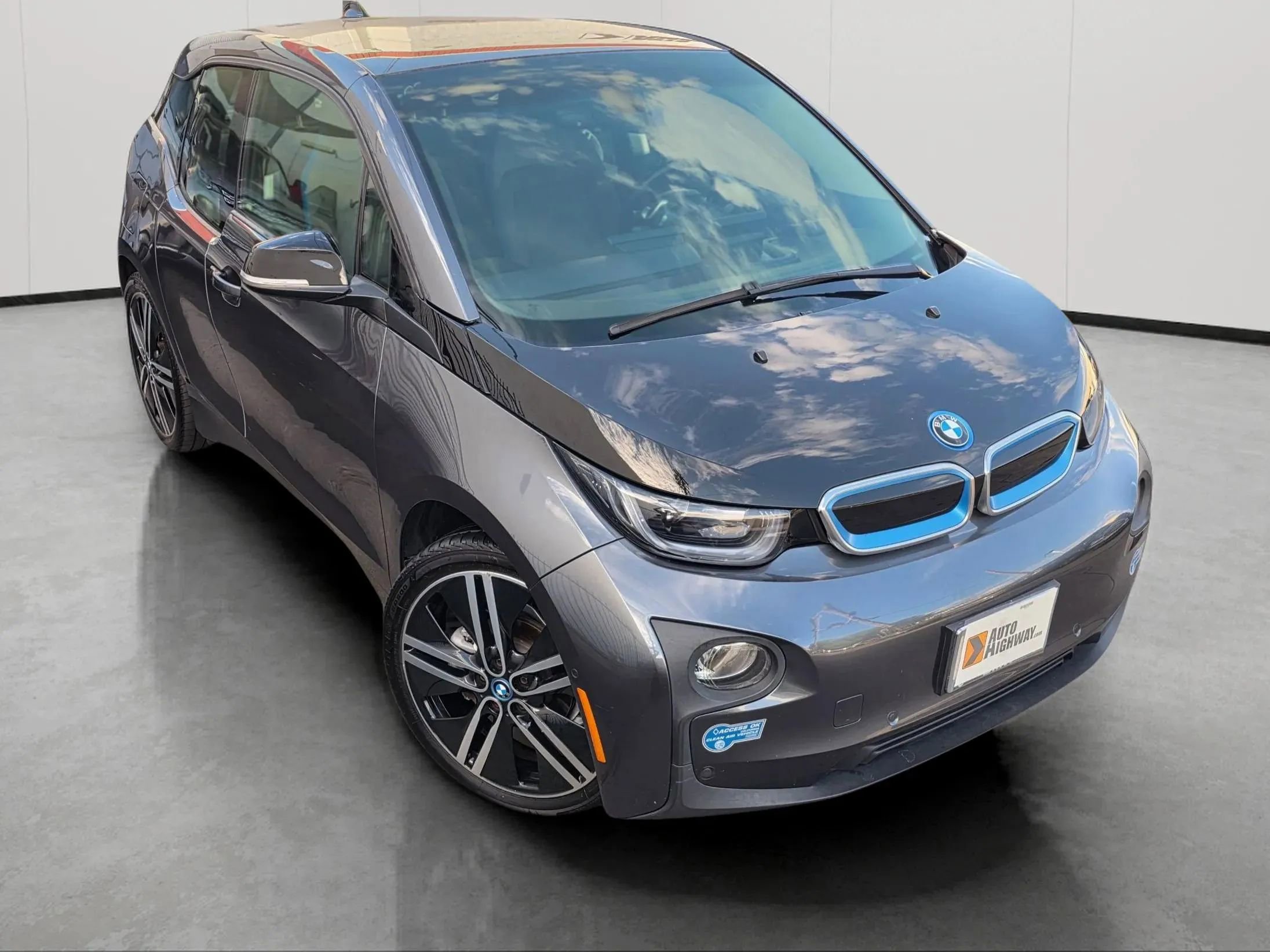 Used 2017 BMW i3 image 10