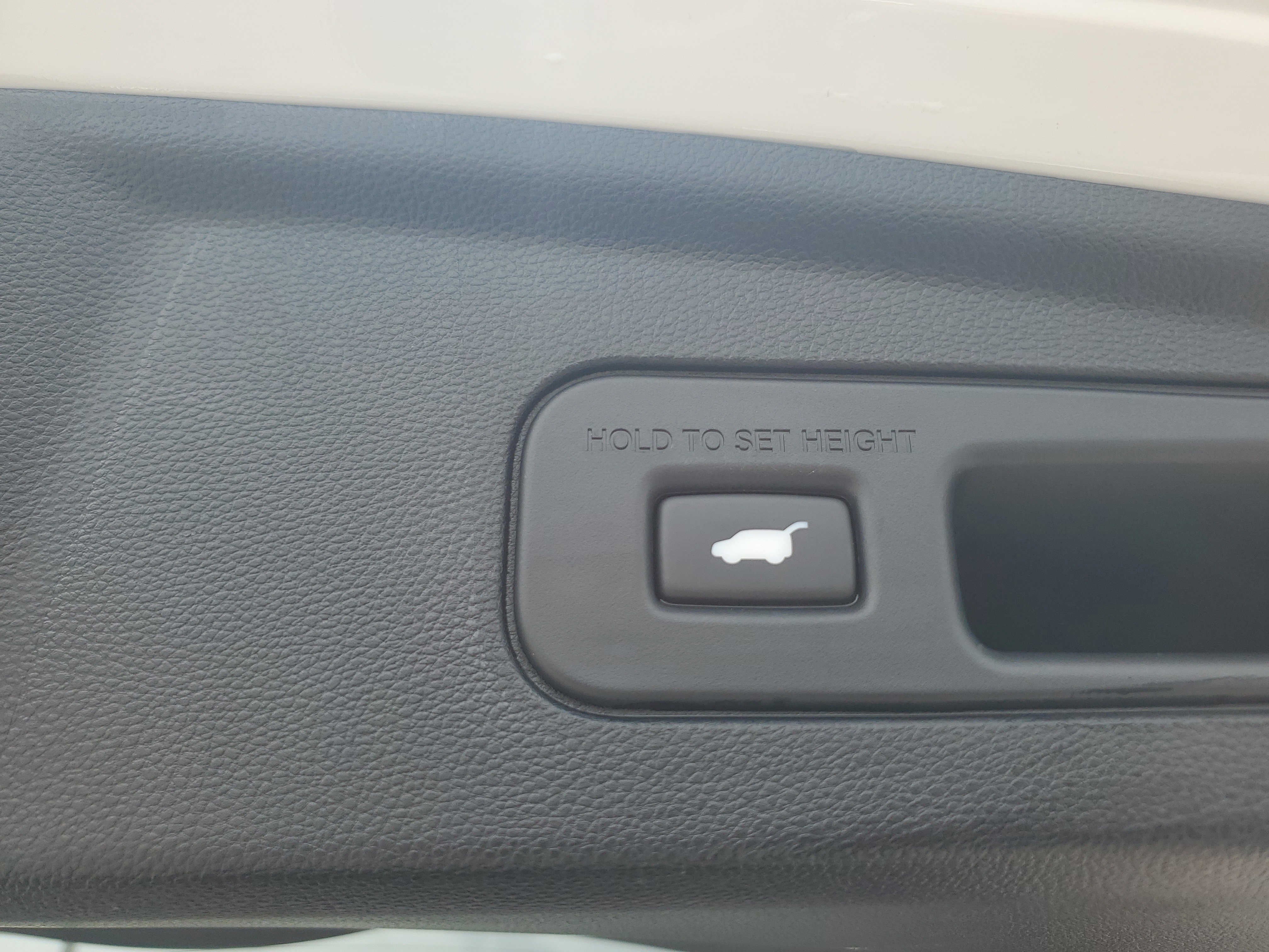 Used 2023 Acura MDX FWD w/ Technology Package image 16