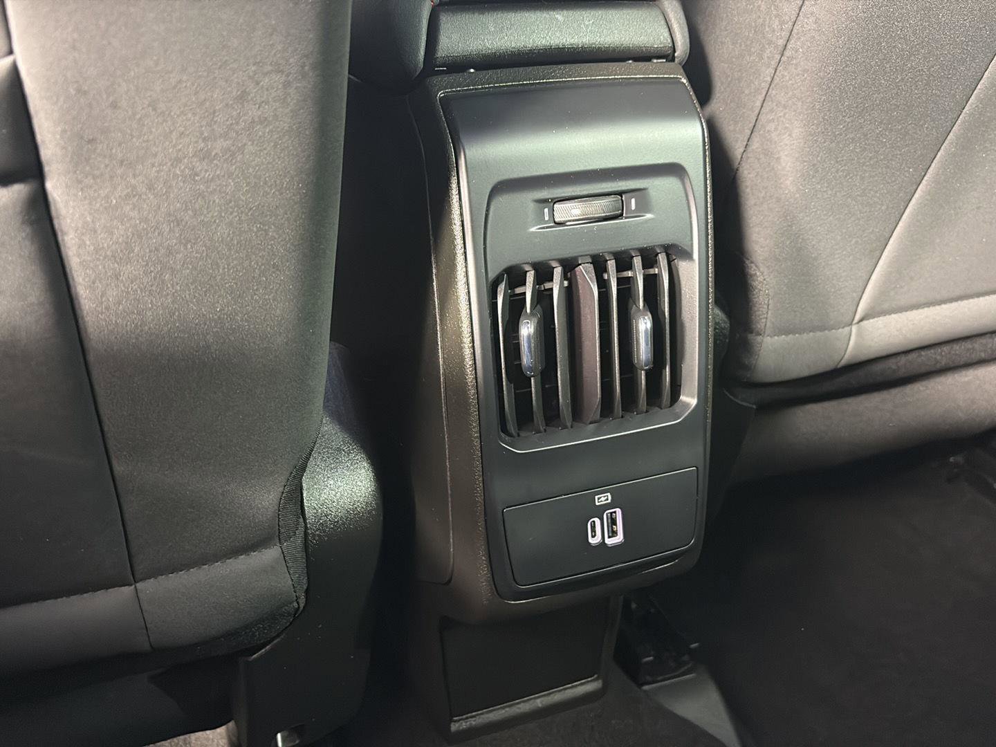 Used 2024 Dodge Hornet R/T w/ R/T Blacktop Package AWD/4WD image 19