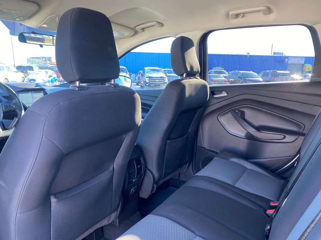 Used 2019 Ford Escape SE image 14