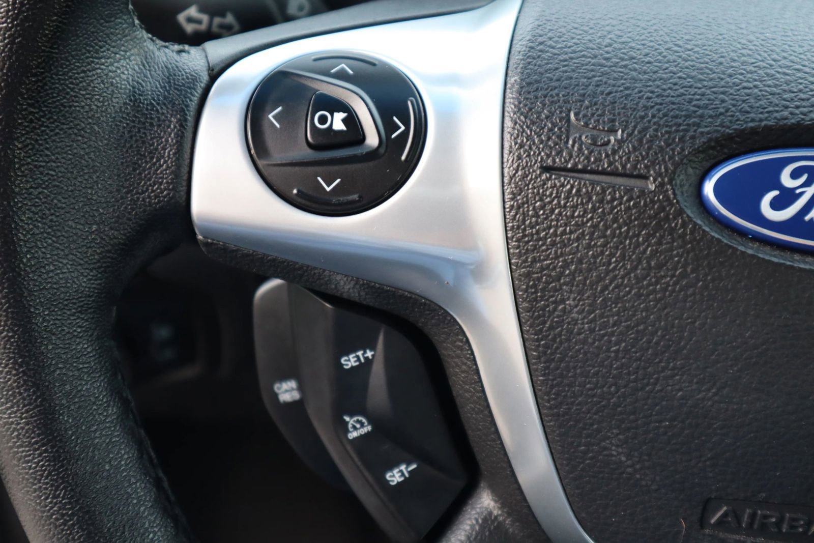 Used 2014 Ford Focus SE w/ Equipment Group 201A image 26