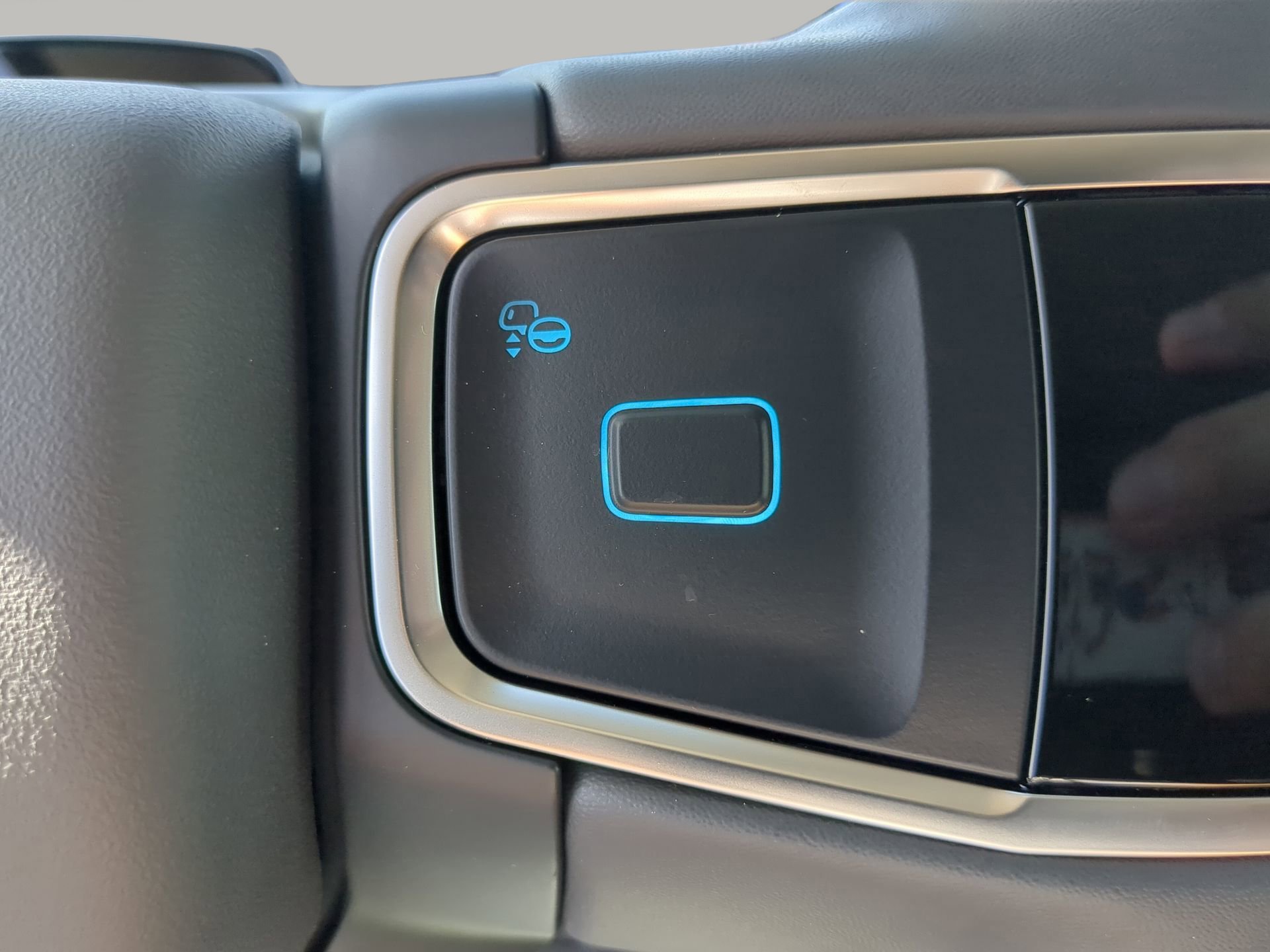 New 2025 Ford Expedition Active image 64