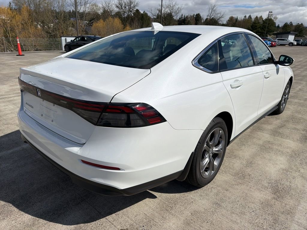 Used 2024 Honda Accord EX image 4