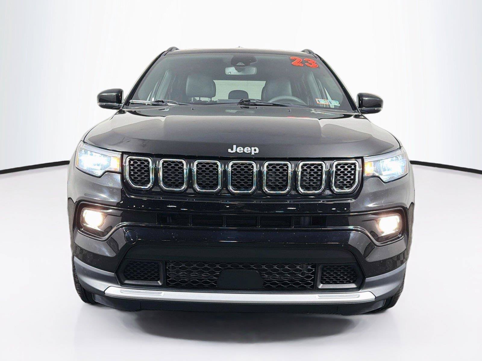 Used 2023 Jeep Compass Limited w/ Elite Group AWD/4WD image 6