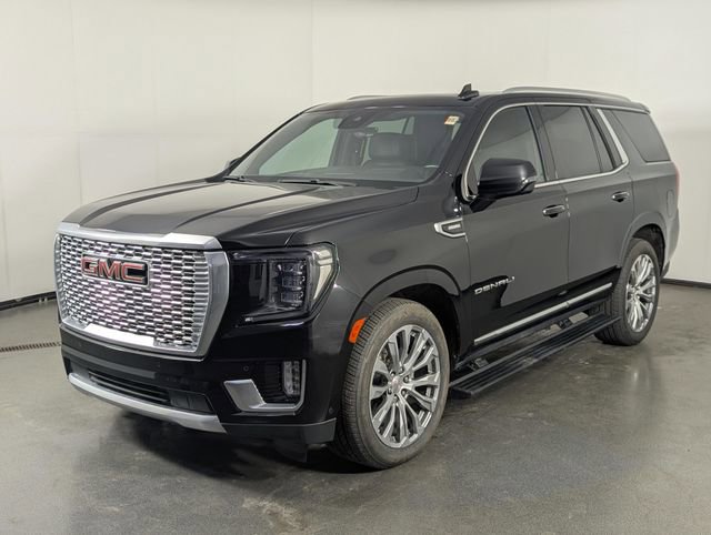 Used 2023 GMC Yukon Denali w/ Denali Reserve Package image 4