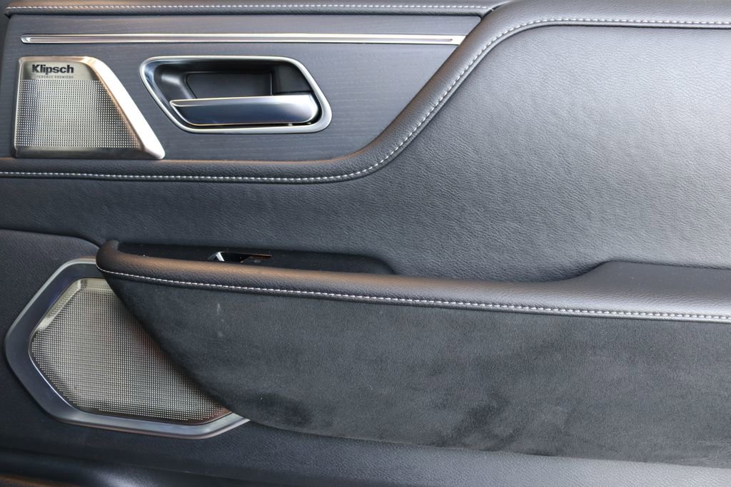 Certified 2025 INFINITI QX80 Sensory image 36