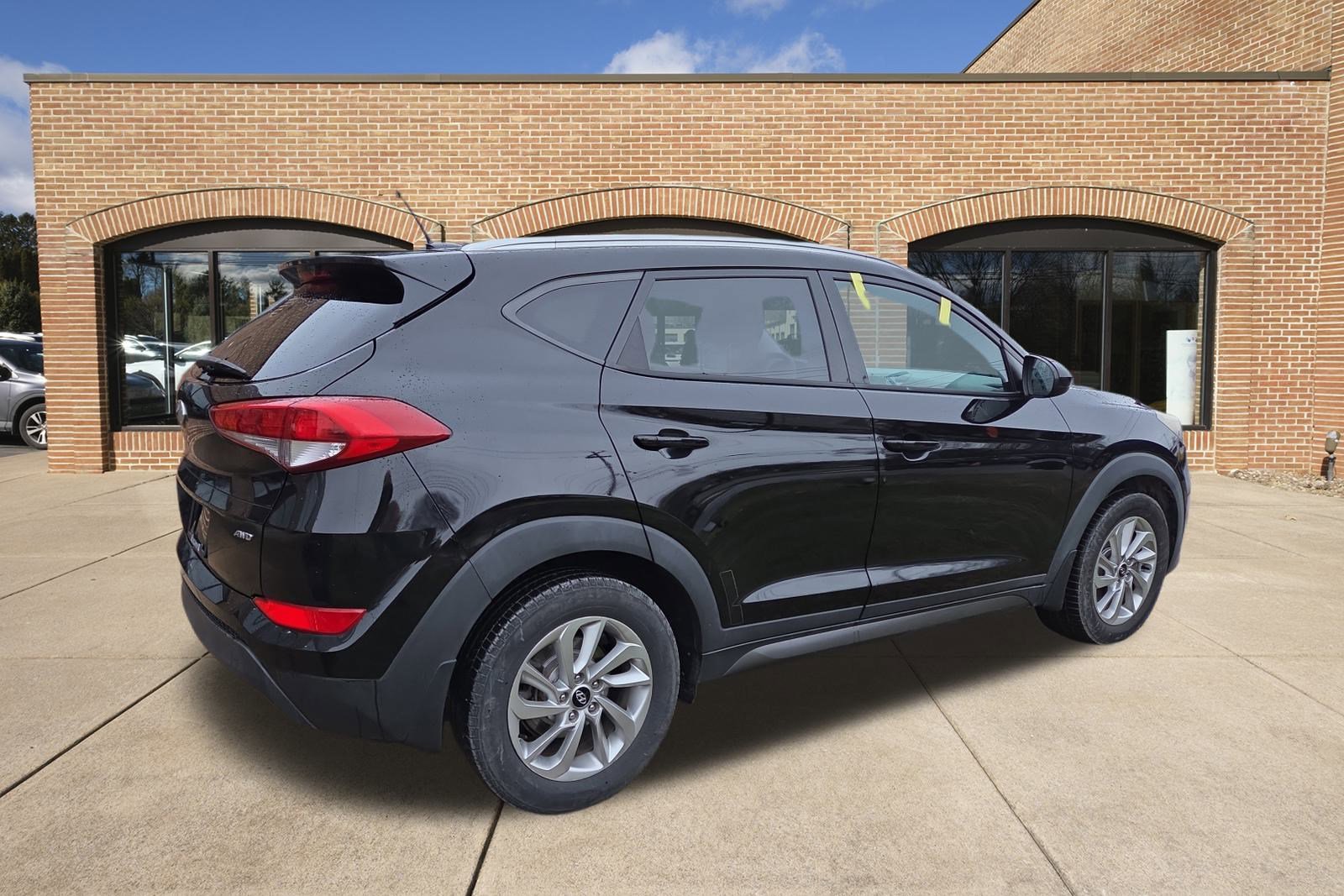 Used 2016 Hyundai Tucson SE w/ Option Group 02 image 3