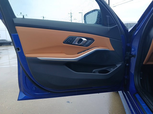 New 2026 BMW 330i Sedan w/ M Sport Package RWD image 16