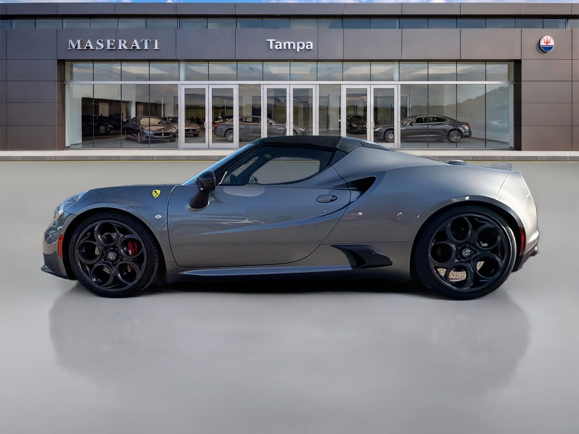 Used 2020 Alfa Romeo 4C Spider RWD image 6