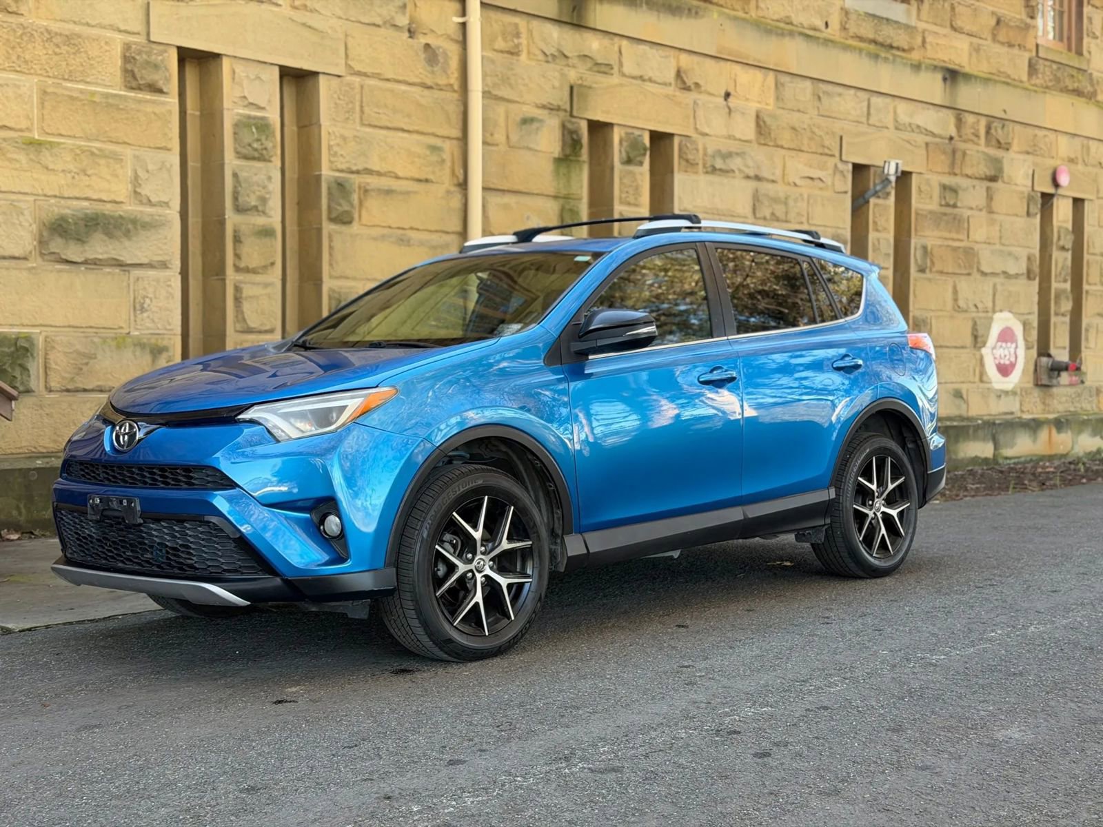 Used 2016 Toyota RAV4 SE FWD image 40