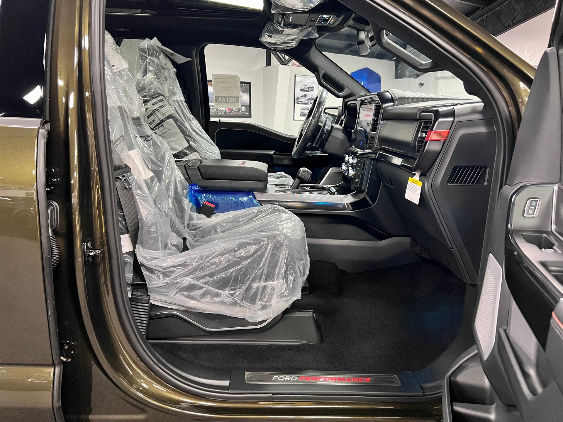 Used 2025 Ford F150 Raptor w/ Equipment Group 803A Raptor R image 27