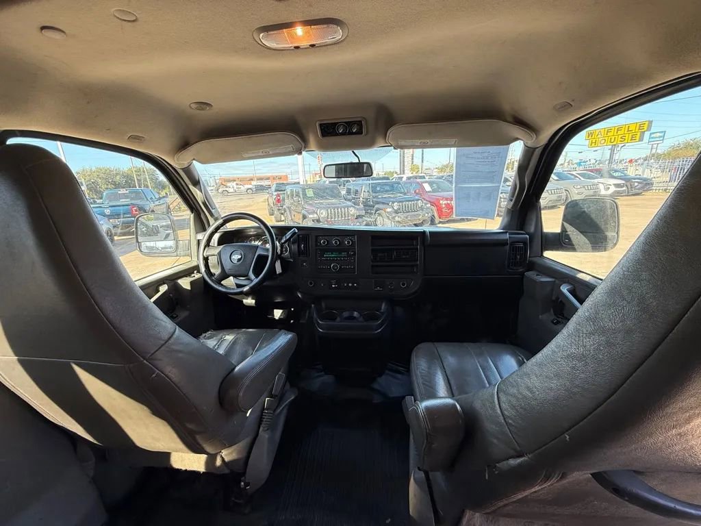 Used 2017 Chevrolet Express 2500 LS RWD image 16