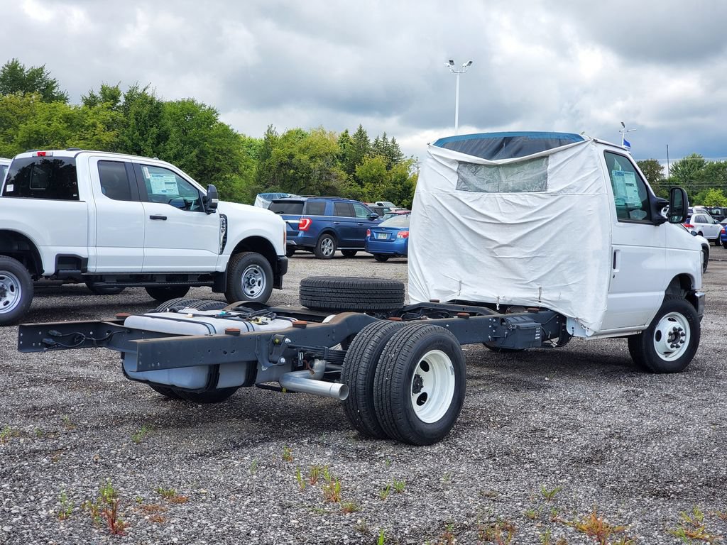 New 2024 Ford E-350 and Econoline 350 Super Duty w/ Ambulance Prep Package RWD image 7
