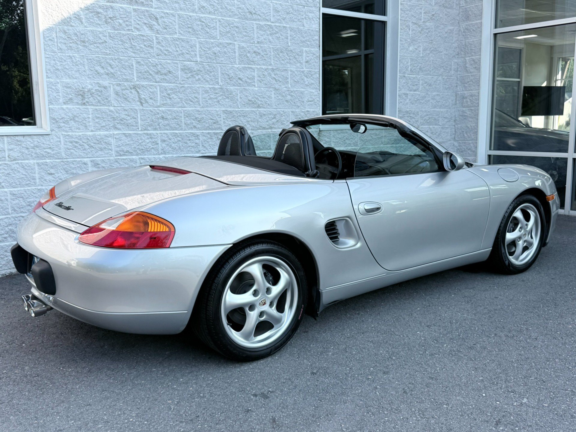 Used 2000 Porsche Boxster RWD image 22