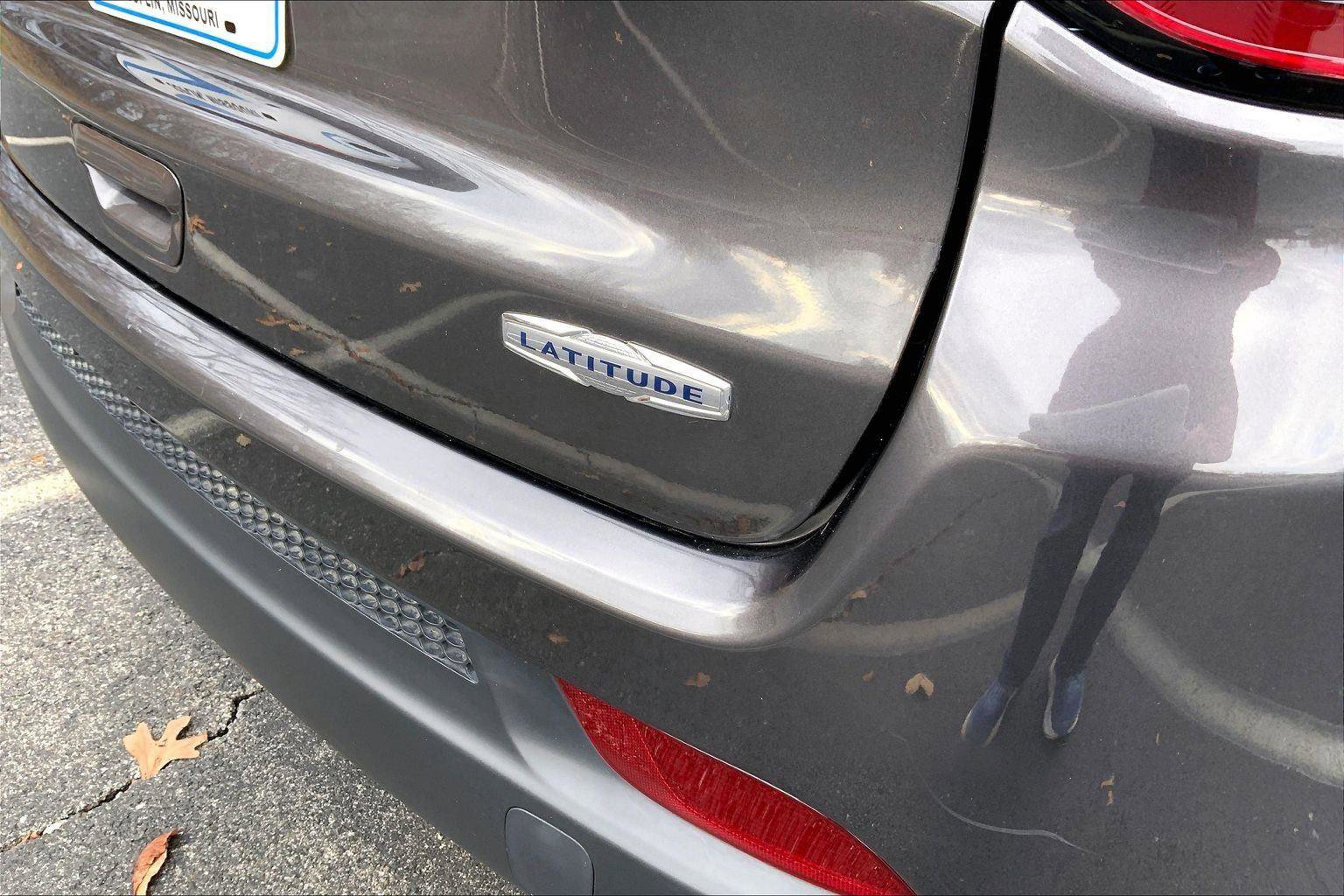 Used 2022 Jeep Compass Latitude image 8