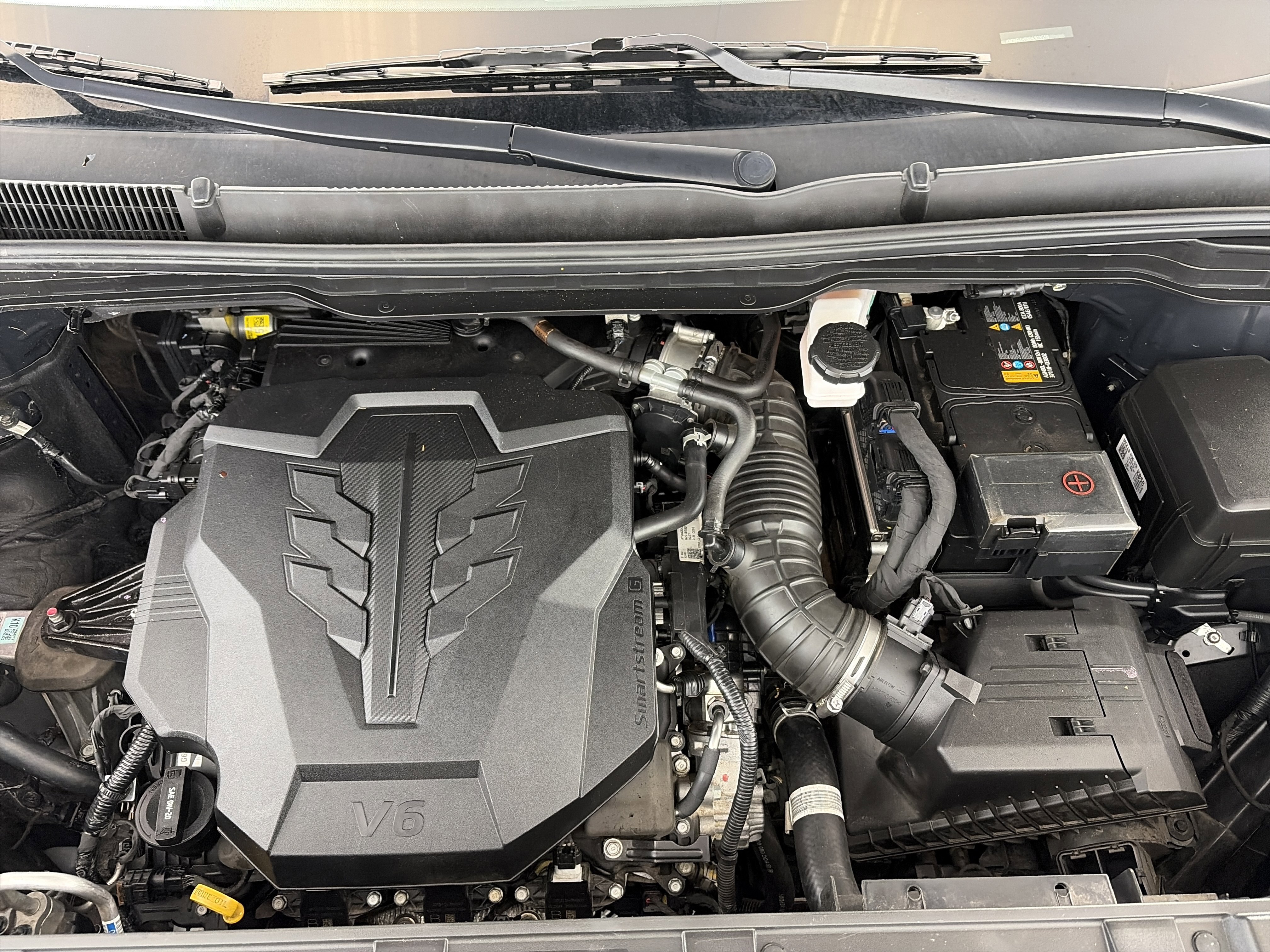 Used 2024 Kia Carnival LX image 17